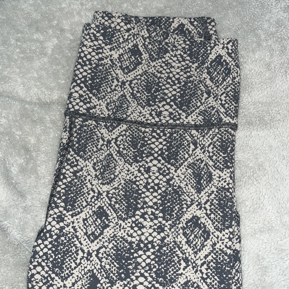 Athleta Ultimate Stash Pocket 7/8